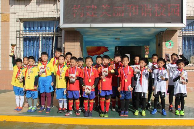 王霜在家乡破门 中国女足友谊赛不敌俄罗斯